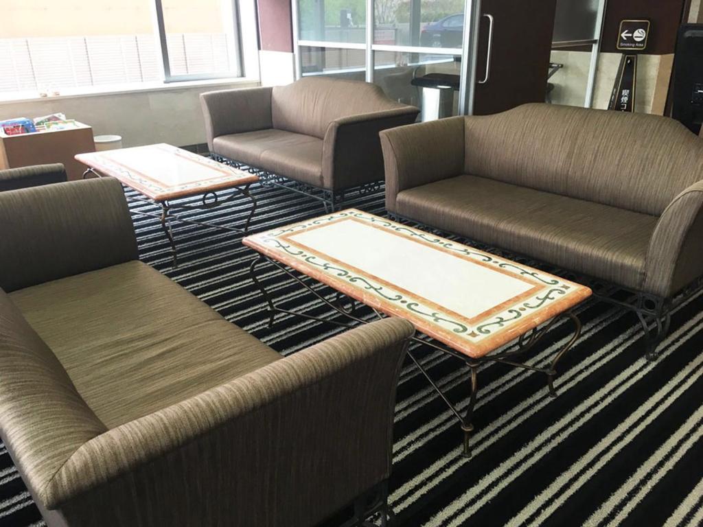 Posezení v ubytování APA Hotel Mie Kameyama
