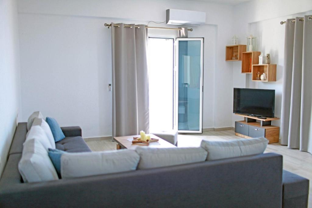 Mihalis Apartments - Image 5