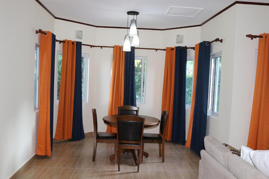 Posezení v ubytování Le Ronce Villa