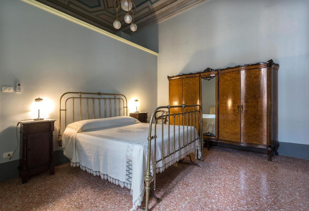 Palazzo Leuzzi B&B - Camera Tripla Con Bagno