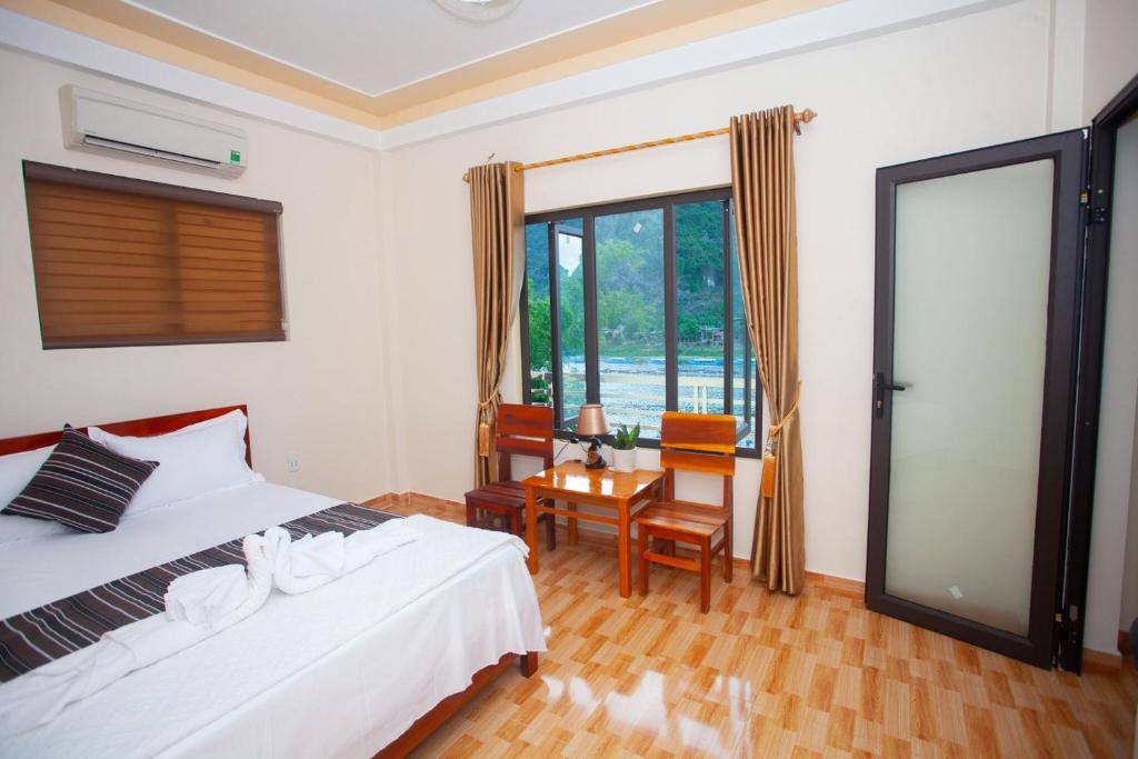 Applebee's Homestay - 6