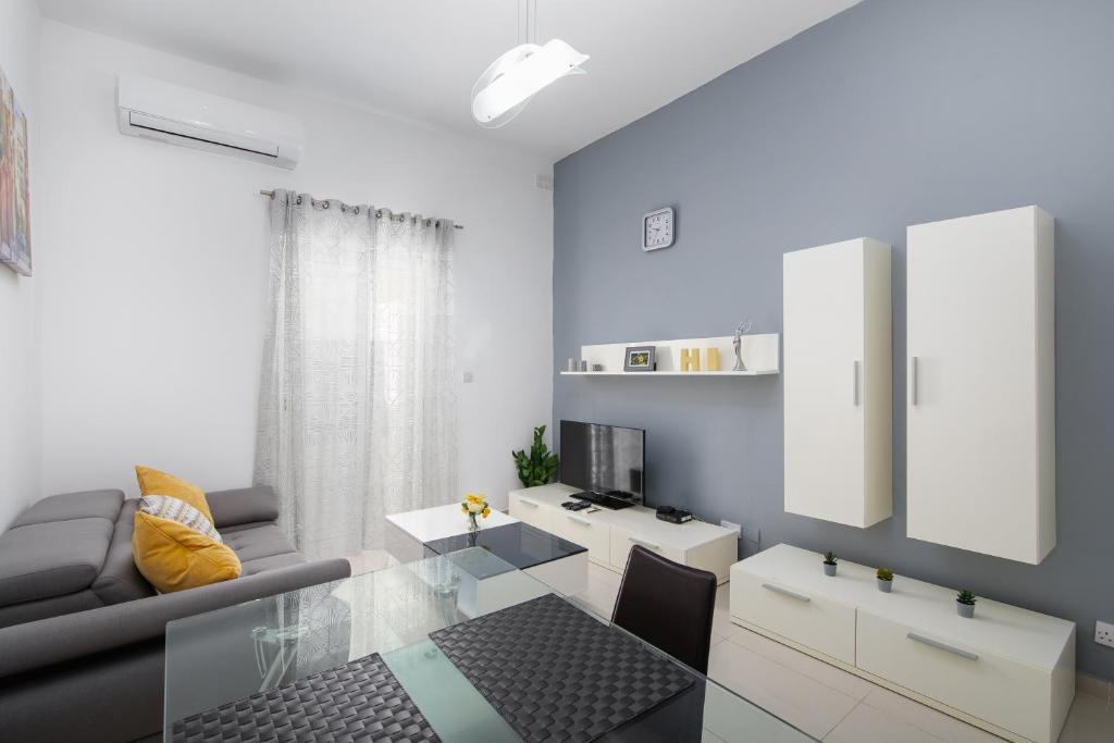 Modern 2 Bedroom Apartment (Msida) - Housity