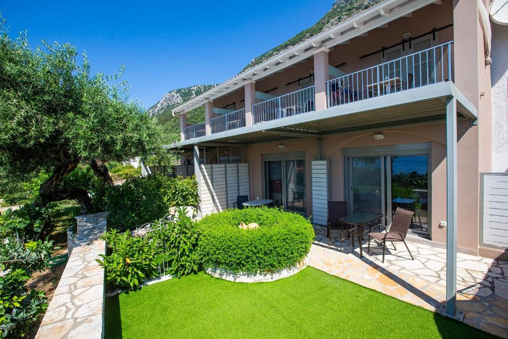 Zahrada ubytování Locanda Barbati Luxury ApartHotel