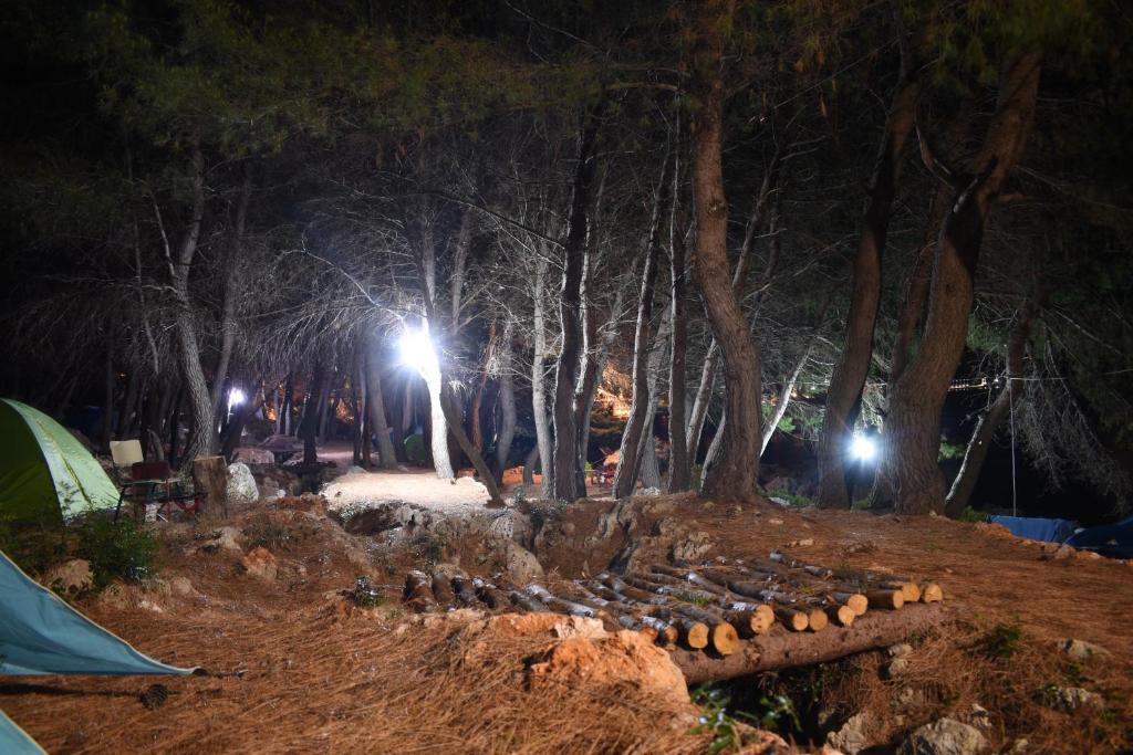 Fotografie z fotogalerie ubytování THE SEA CAVE CAMPING v destinaci Himare