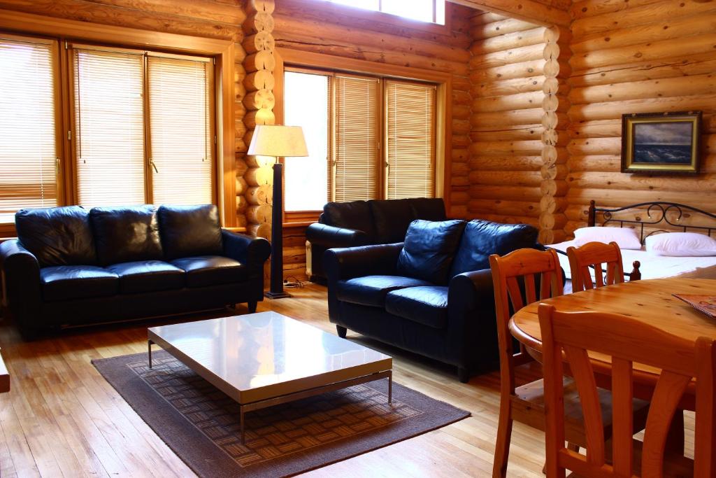 Park Hotel Tseleyevo - Chalet Met Twee Slaapkamers Met Sauna