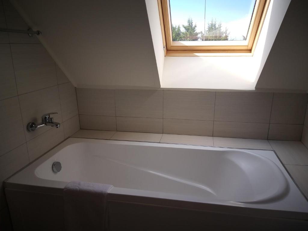Koupelna v ubytování Chamkoria Chalets