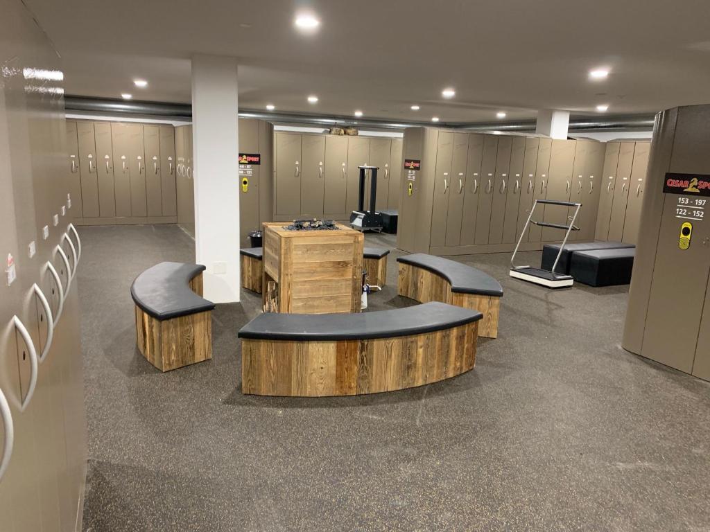 Fitness centrum a/nebo fitness zařízení v ubytování Palace Luxury Wellness Apartment and Boutique Hotel Ski-in-out