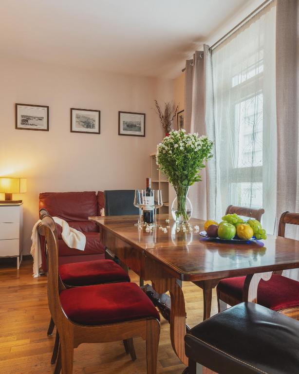 Posedenie v ubytovaní Westfield Arkadia P&O Serviced Apartments