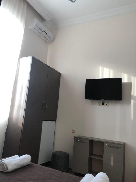 TV a/nebo společenská místnost v ubytování Guesthouse Family