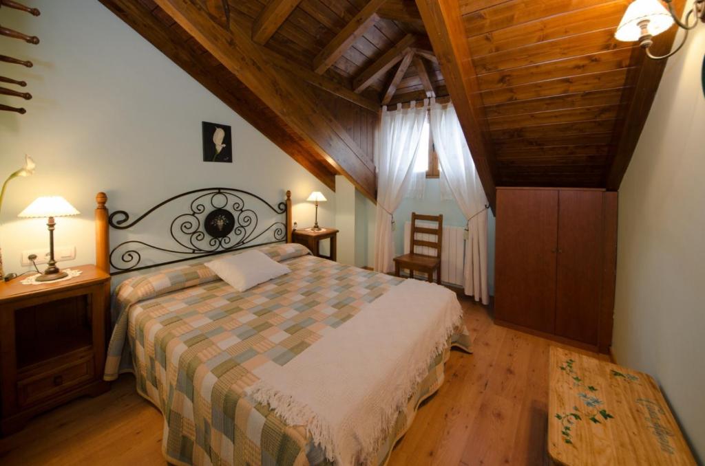Postel nebo postele na pokoji v ubytování Apartamentos Casa Aneta