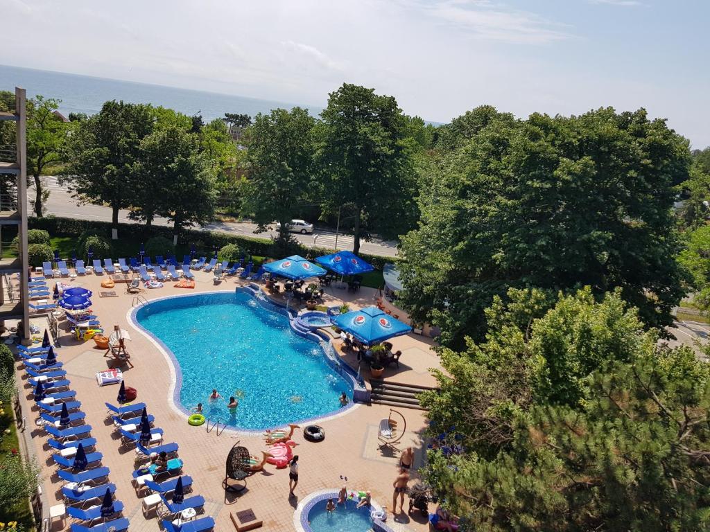 Bazén v ubytování Hotel Sunquest nebo v jeho okolí
