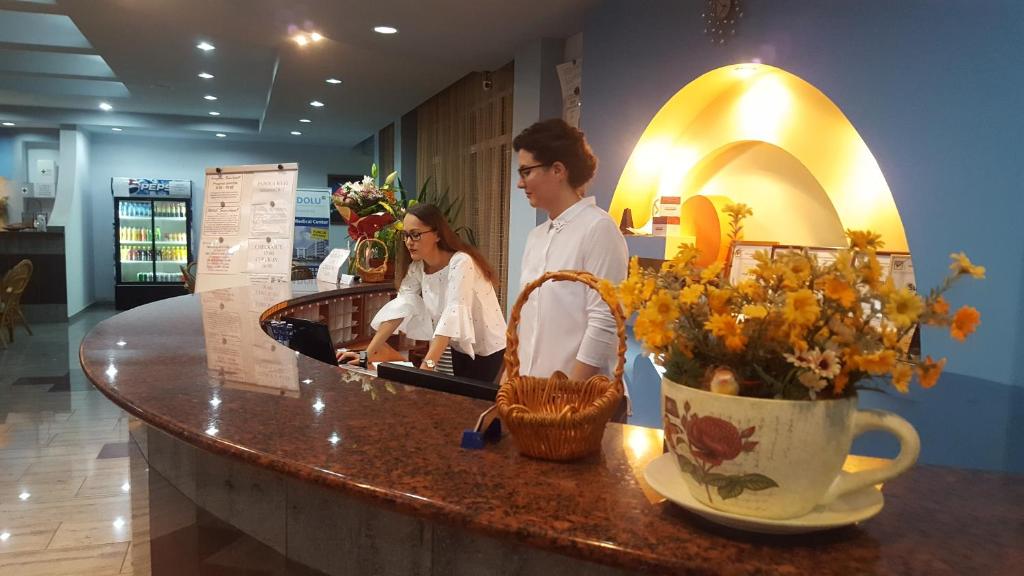 Členové personálu v ubytování Hotel Sunquest