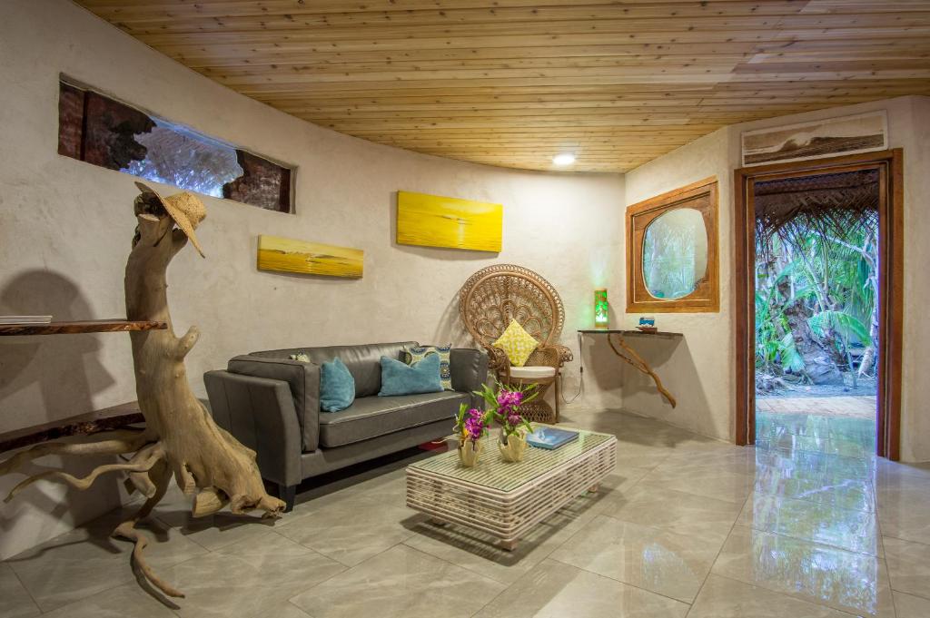 Posezení v ubytování Ninamu Resort