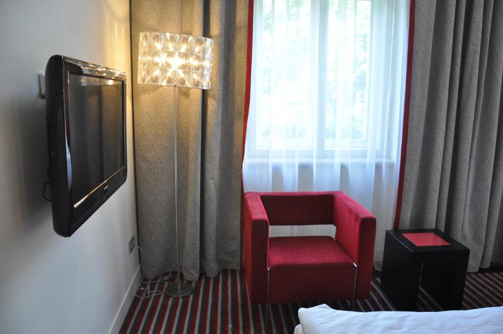 Red & Blue Design Hotel Prague - Resim 3