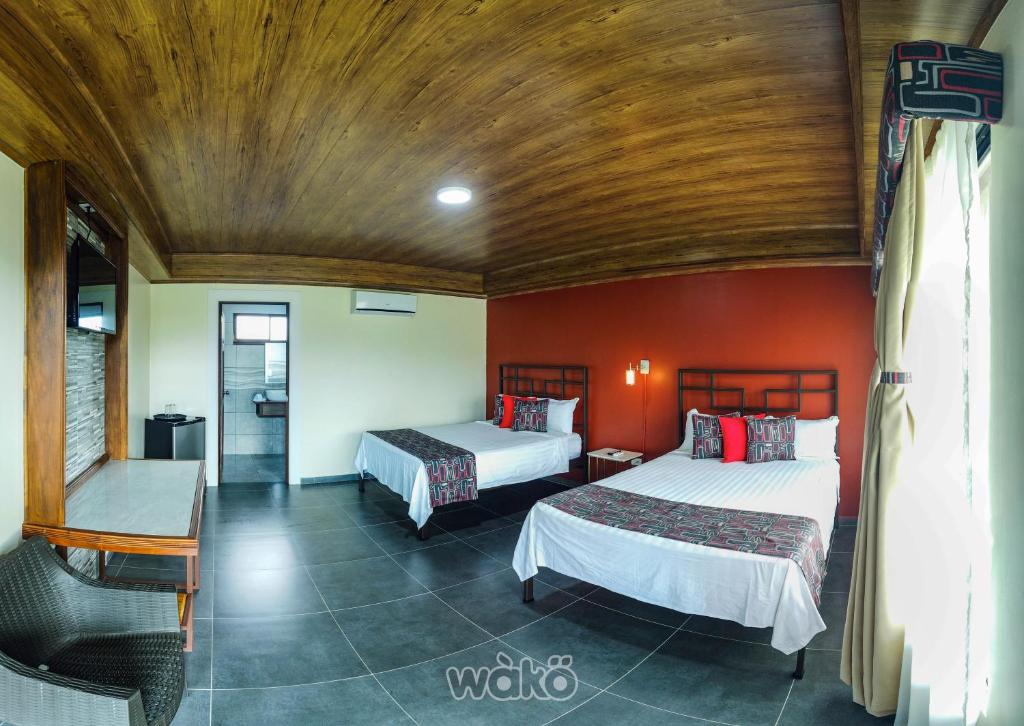 Campos Arenal Hotel - Habitación Queen Con Dos Camas Queen