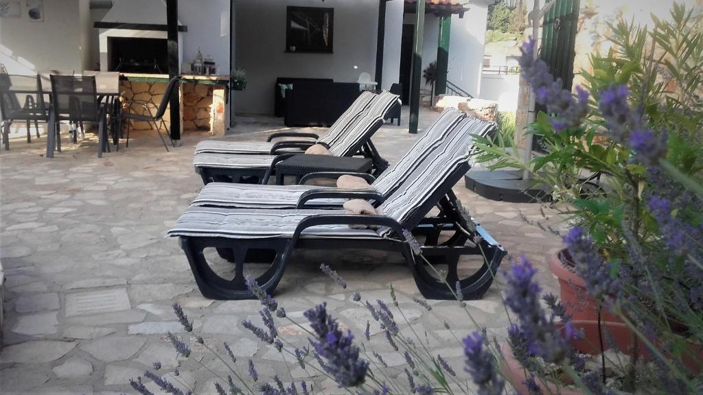 Fotografia z galérie ubytovania Lavender Hill Hvar Villa - pool, jacuzzi,sauna,BBQ v Starom Grade