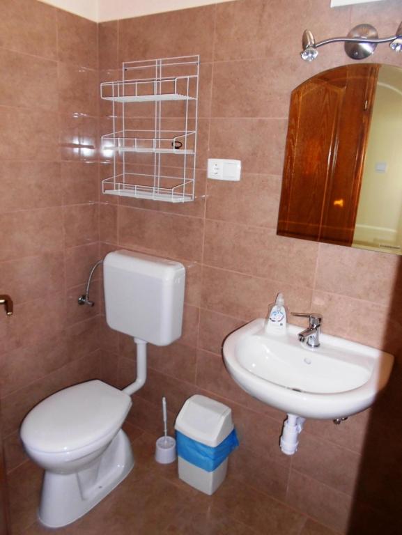 Łazienka w obiekcie Kurucz Vendégház Hajdúszoboszló