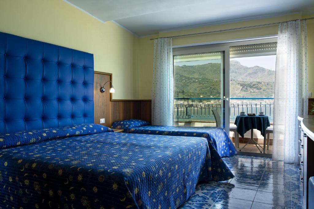 Widok na góry z tego hotelu