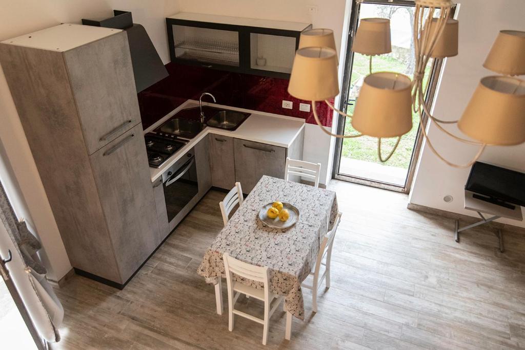 Kuchyňa alebo kuchynka v ubytovaní Agriturismo La Fontaccia