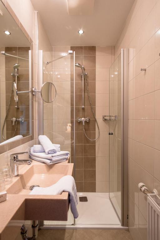 Koupelna v ubytování Alpenhotel Badmeister