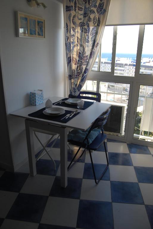 Zdjęcie z galerii obiektu M3 904 Azul Mediterráneo bonito y confortable estudio w mieście Benalmádena