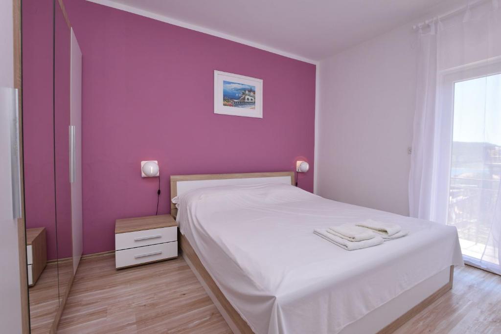 Posteľ alebo postele v izbe v ubytovaní Apartments Jere Proto