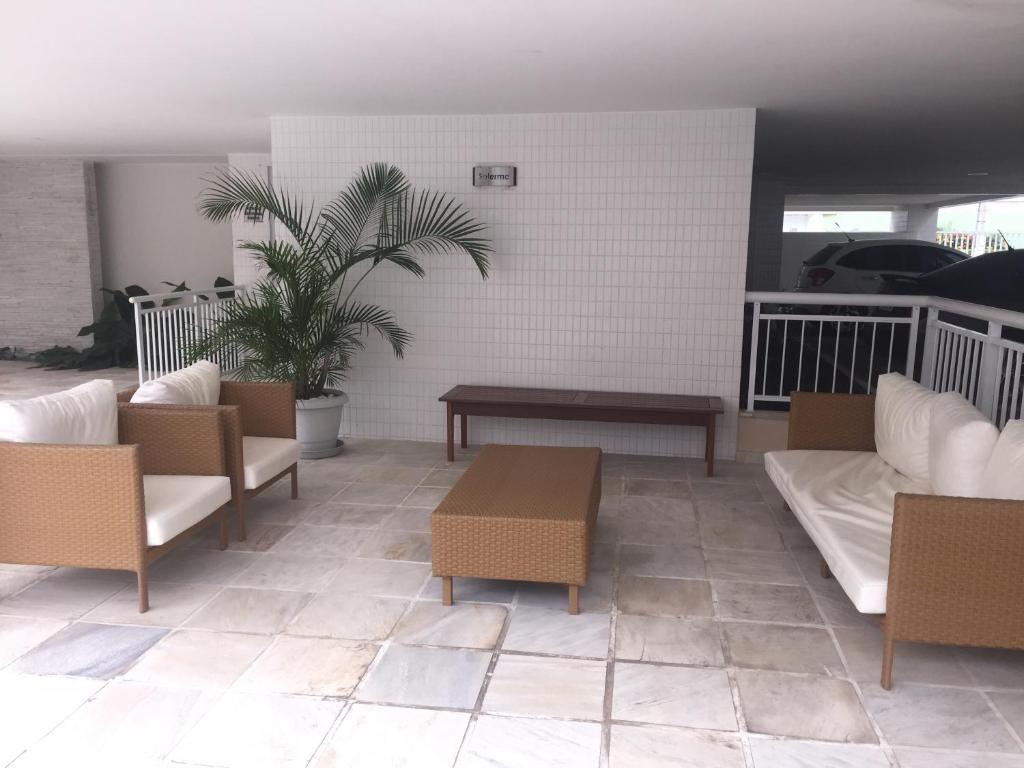  Apartamento 3 Quartos em Frente à Praia do Forte