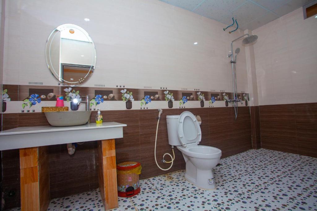 Applebee's Homestay - 9