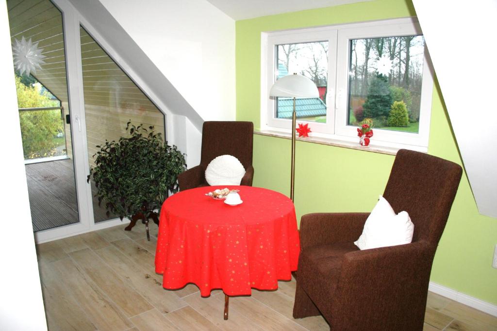 Fotografie z fotogalerie ubytování Ferienhaus Saupe v destinaci Schaprode