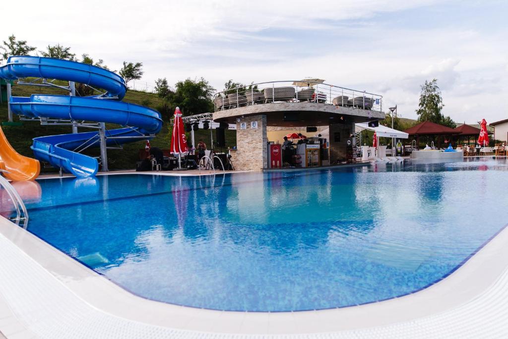 Bazén v ubytování Hotel Astoria nebo v jeho okolí