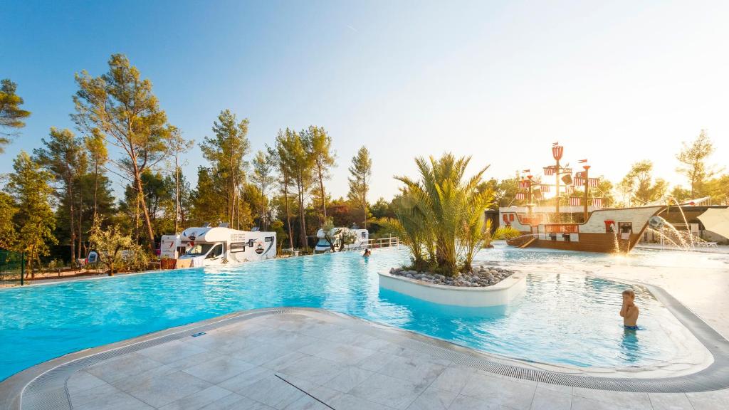 Mobile Homes Camping Santa Marina, Lanterna