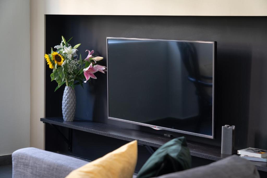 Athens Downtown Loft - 3