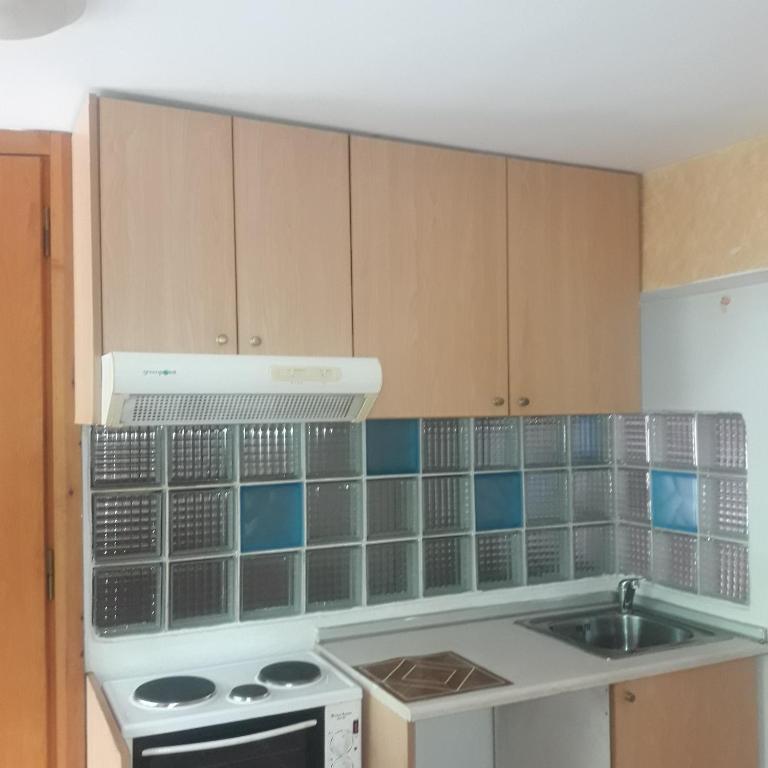 Kuchnia lub aneks kuchenny w obiekcie Ground Floor Studio Galini