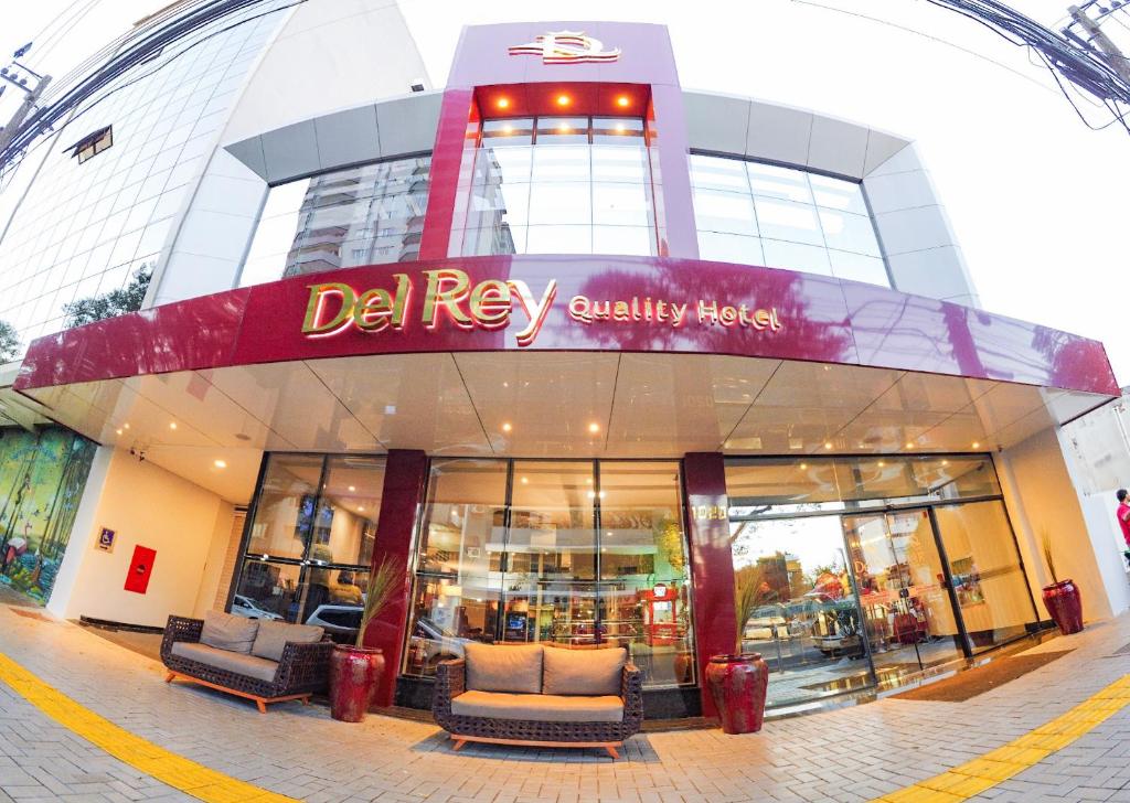  Del Rey Quality Hotel