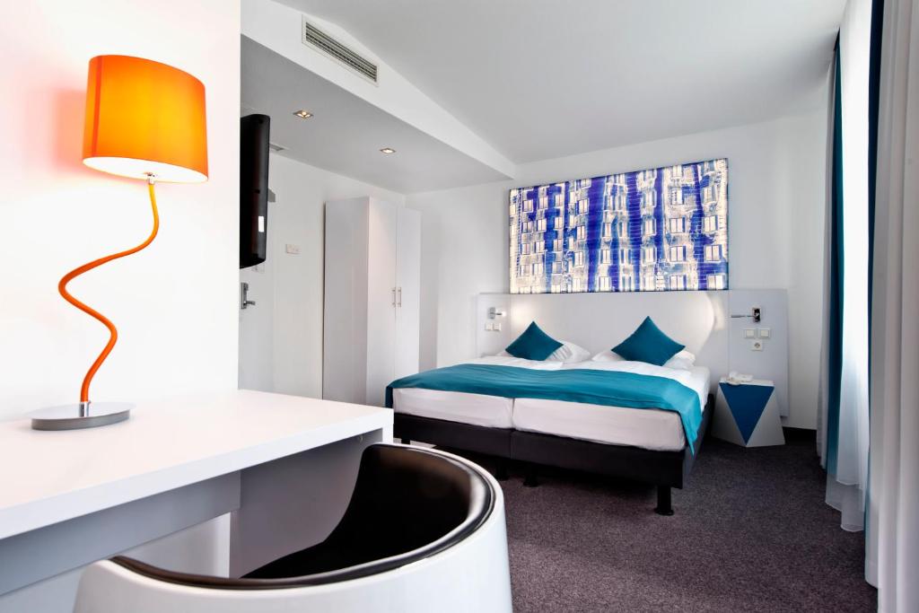 Wyndham Garden Duesseldorf City Centre Koenigsallee - Resim 26