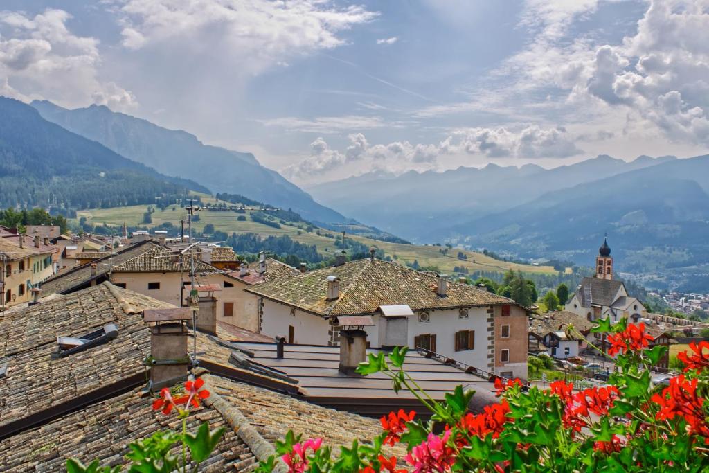 Residence Miramonti - Two-Bedroom Deluxe Apartment With Balcony