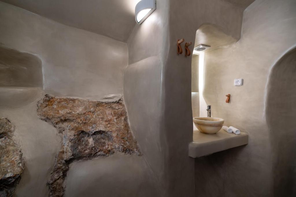 Koupelna v ubytování Nalas Suites