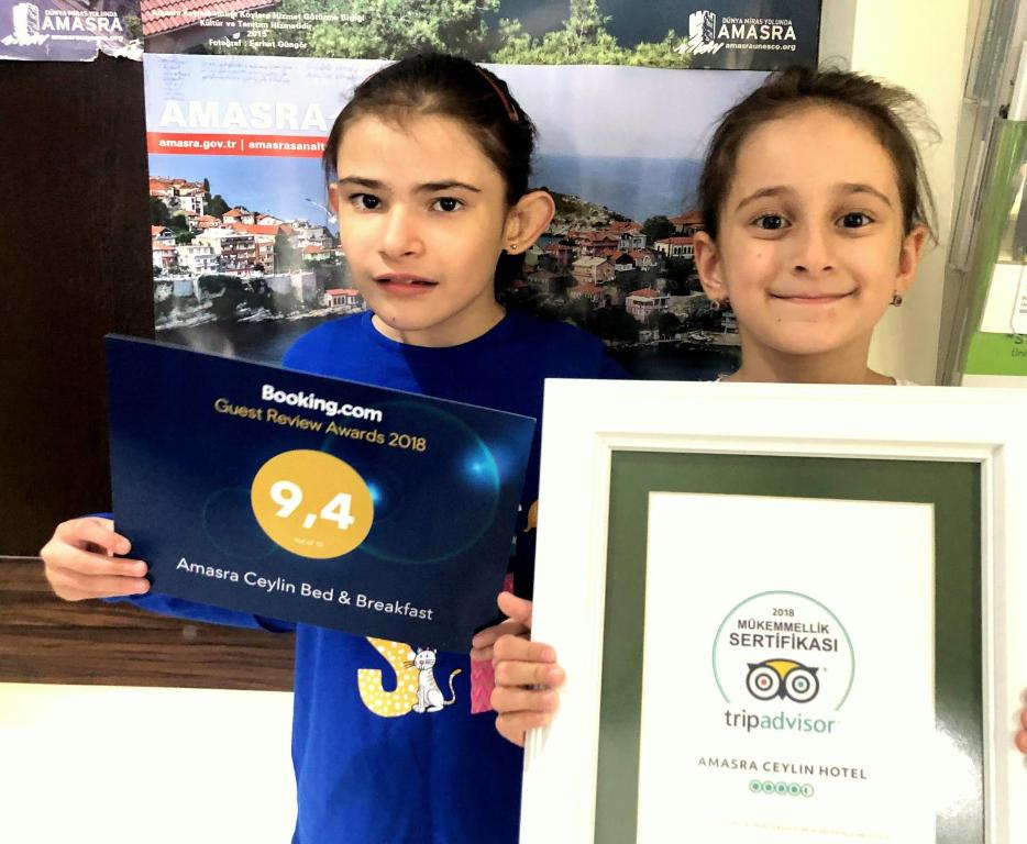 Certifikát, hodnocení, plakát nebo jiný dokument vystavený v ubytování Amasra Ceylin Otel