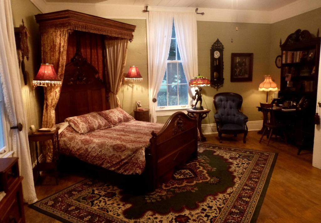 Mulberry Lavender Farm and B&B - 