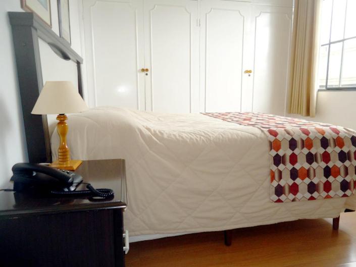  Del Rey Hotel