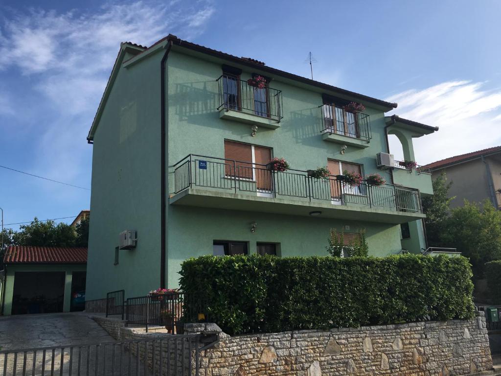 Budova, kde se apartmán nachází