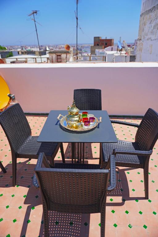 Un balcón o terraza en Dar Fama
