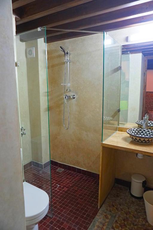 Un baño de Dar Fama
