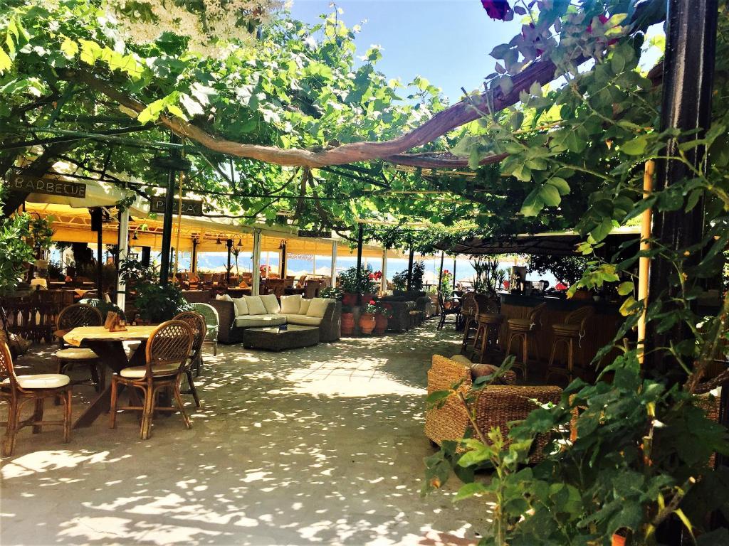 Restaurace v ubytování Piatsa Michalis