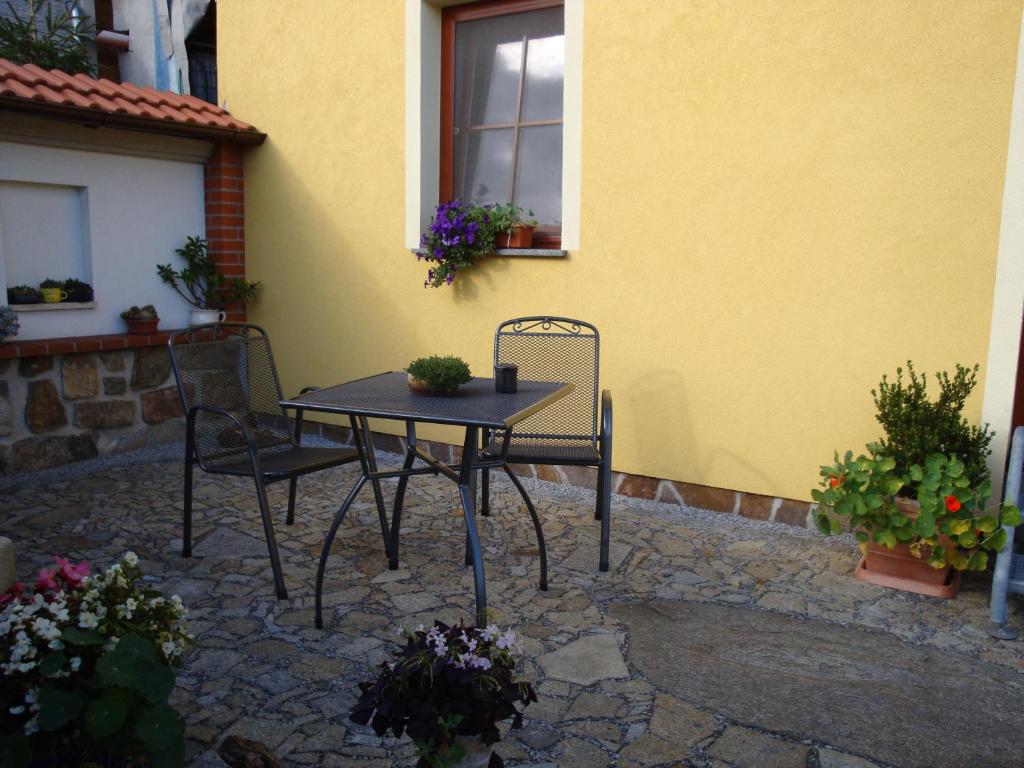 Patio nebo venkovní prostory v ubytování Apartmán Augsten