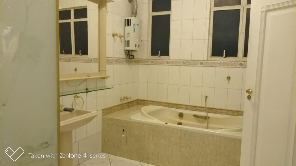  Excelente cobertura em copa