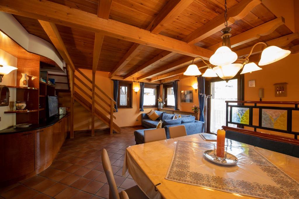 Część wypoczynkowa w obiekcie Chalet Rin Star