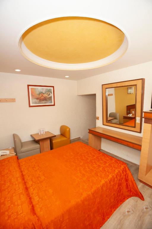 Hotel Tres Colonias - Sólo Adultos photo
