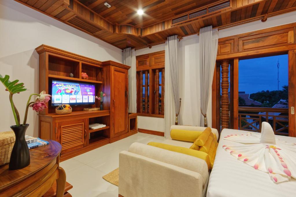 TV a/nebo společenská místnost v ubytování Angkor Privilege Resort & Spa