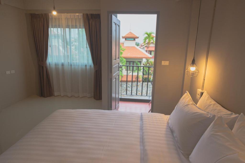 Life is Goood - Resim 36